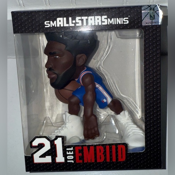 NEW!! (7) smAll-Stars 6in Miniature Figurine - Picture 6 of 6